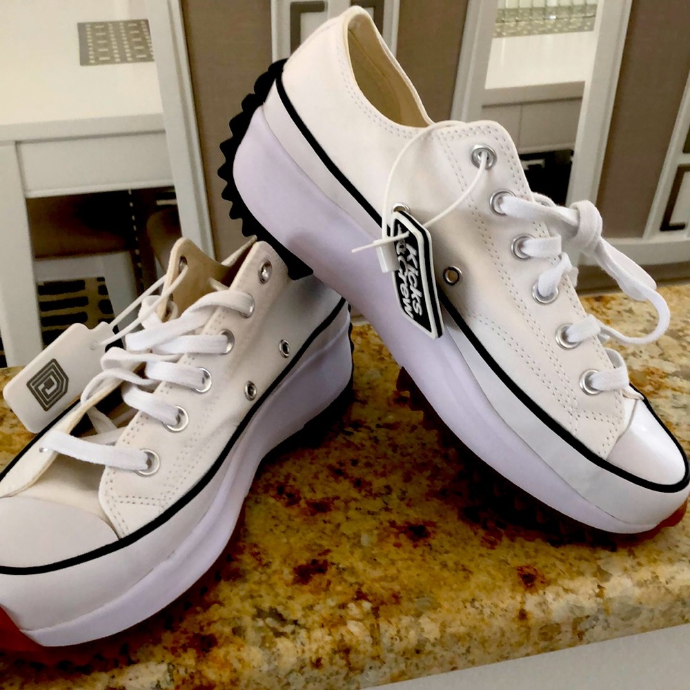 Converse Run Star Hike white/black mens7.5 womens 9.5 NWT